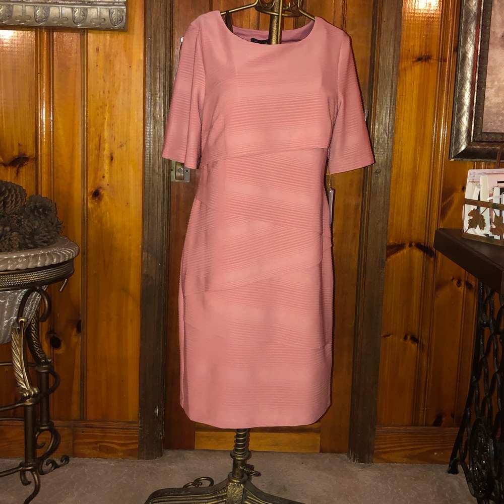 ✨NWT✨Connected Apparel dress✨